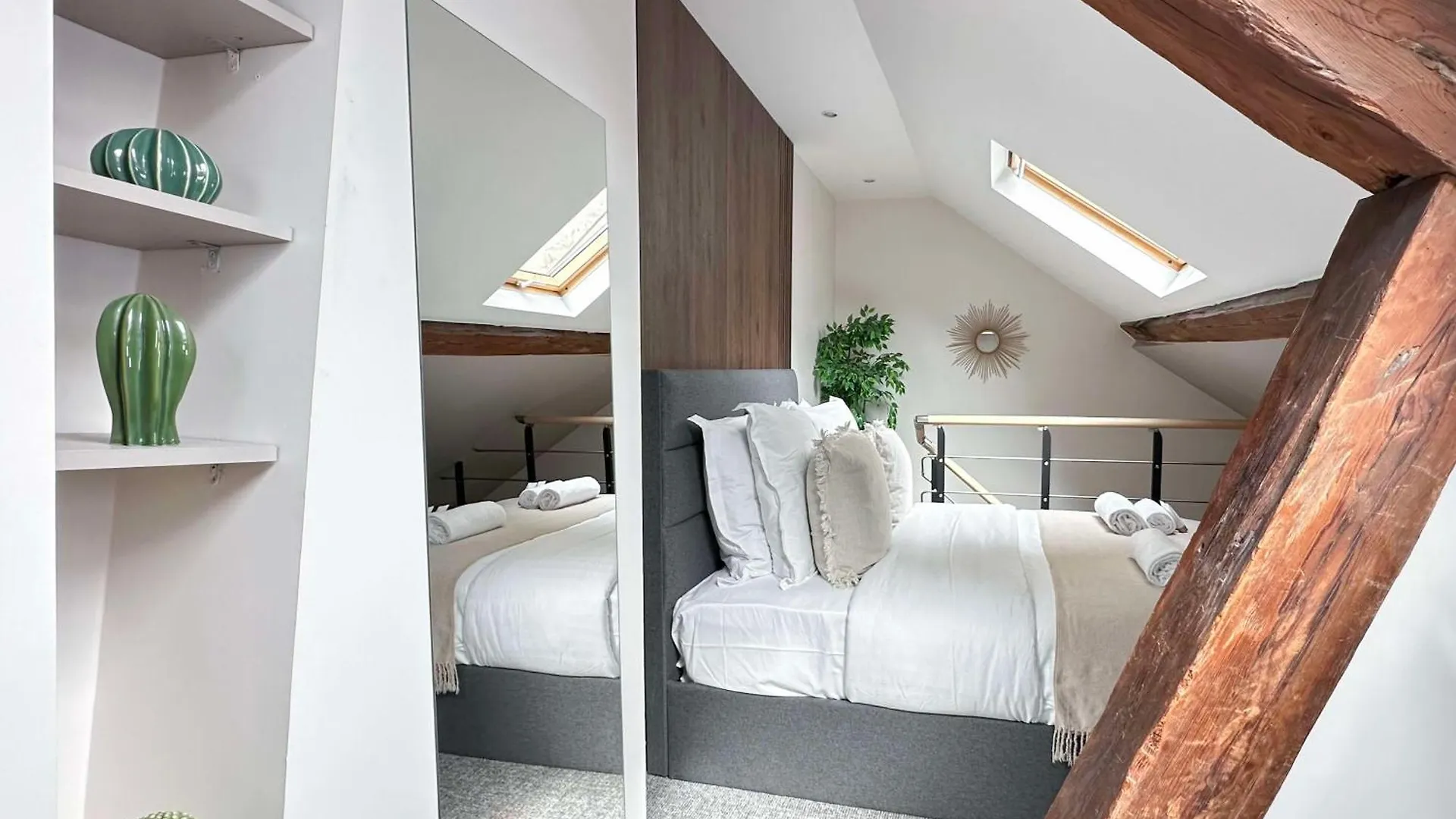 Stylish & Chic Duplex Near Eiffel Tower Apartment Paris